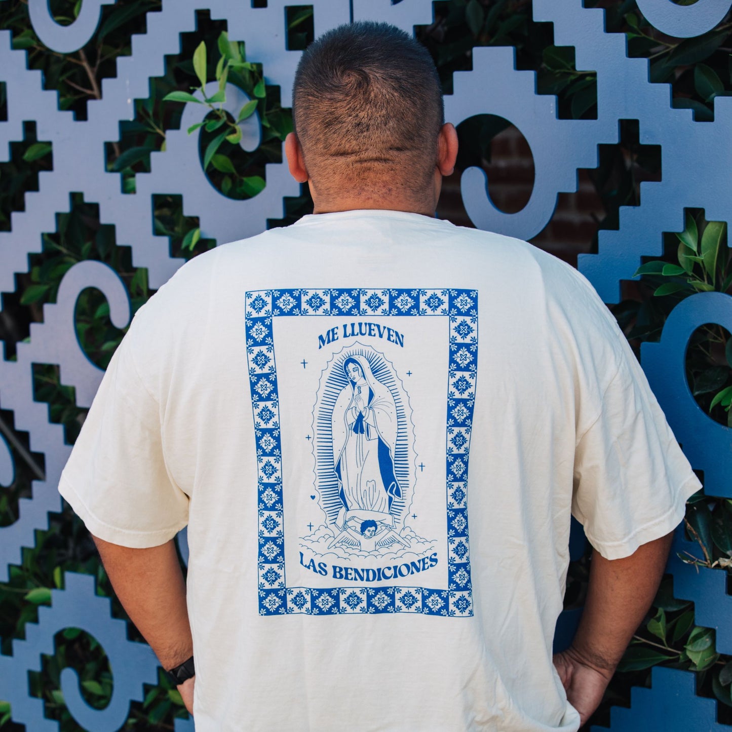 Me Llueven Las Bendiciones Azulejo Shirt