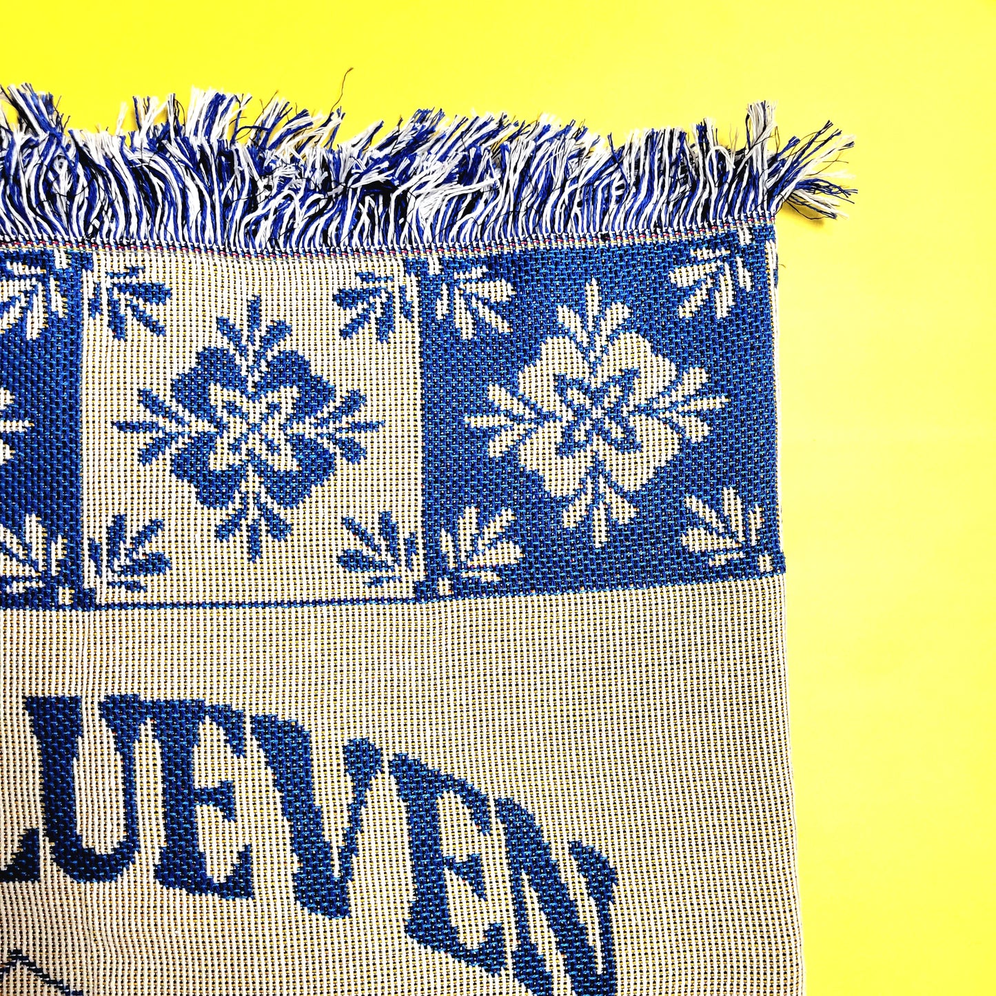 Me Llueven Las Bendiciones Woven Blanket