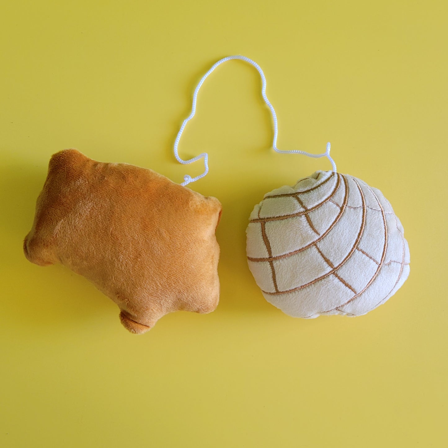 Concha Car Mirror Hangers