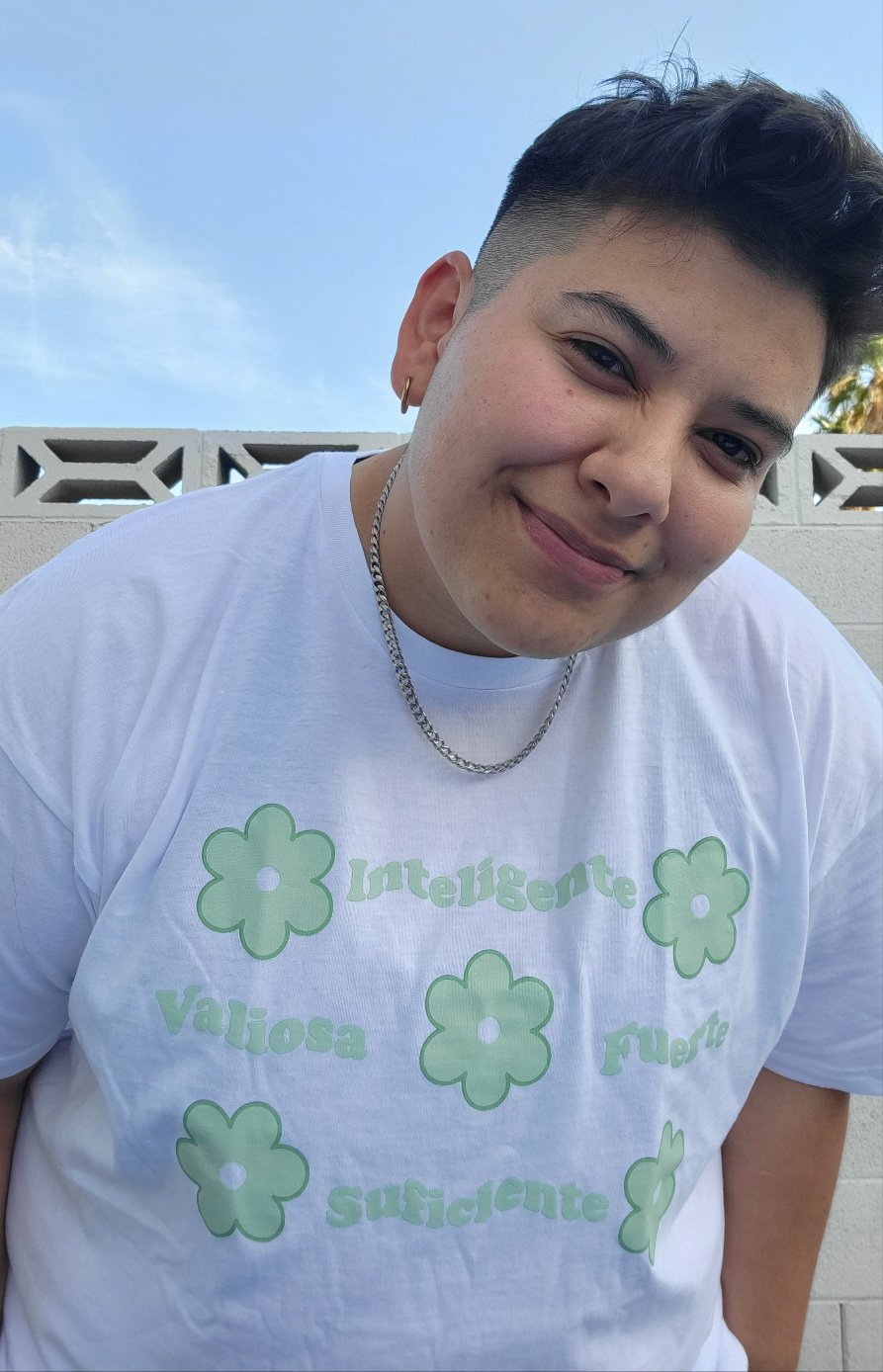 Affirmations / Afirmaciones shirt