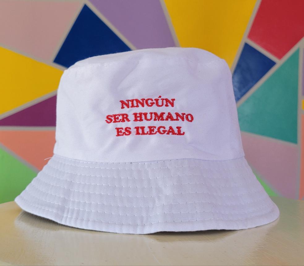 Ningún Ser Humano Es Ilegal Hat