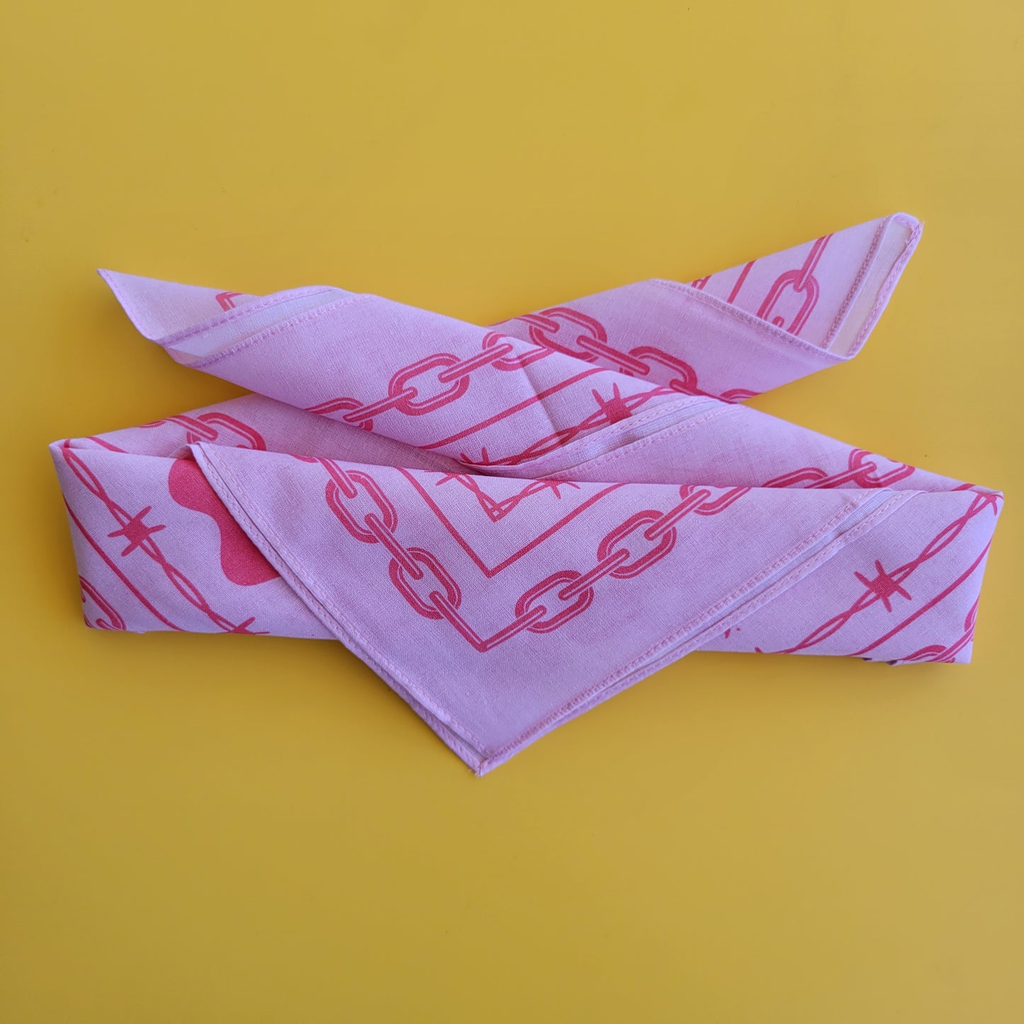 Amor Sagrado Bandana (Pink)