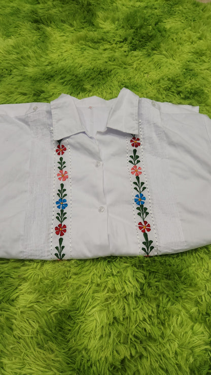 Xlarge Embroided white guayabera