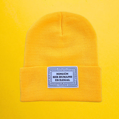 Ningun Ser Humano Es Ilegal Beanie
