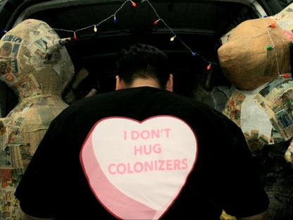 I don't hug colonizers Heart Black T shirt